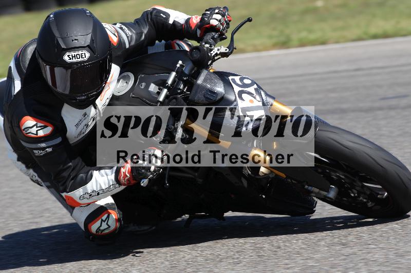 Archiv-2025/48 25.08.2025 Cornu Master School ADR/rot-rouge/126